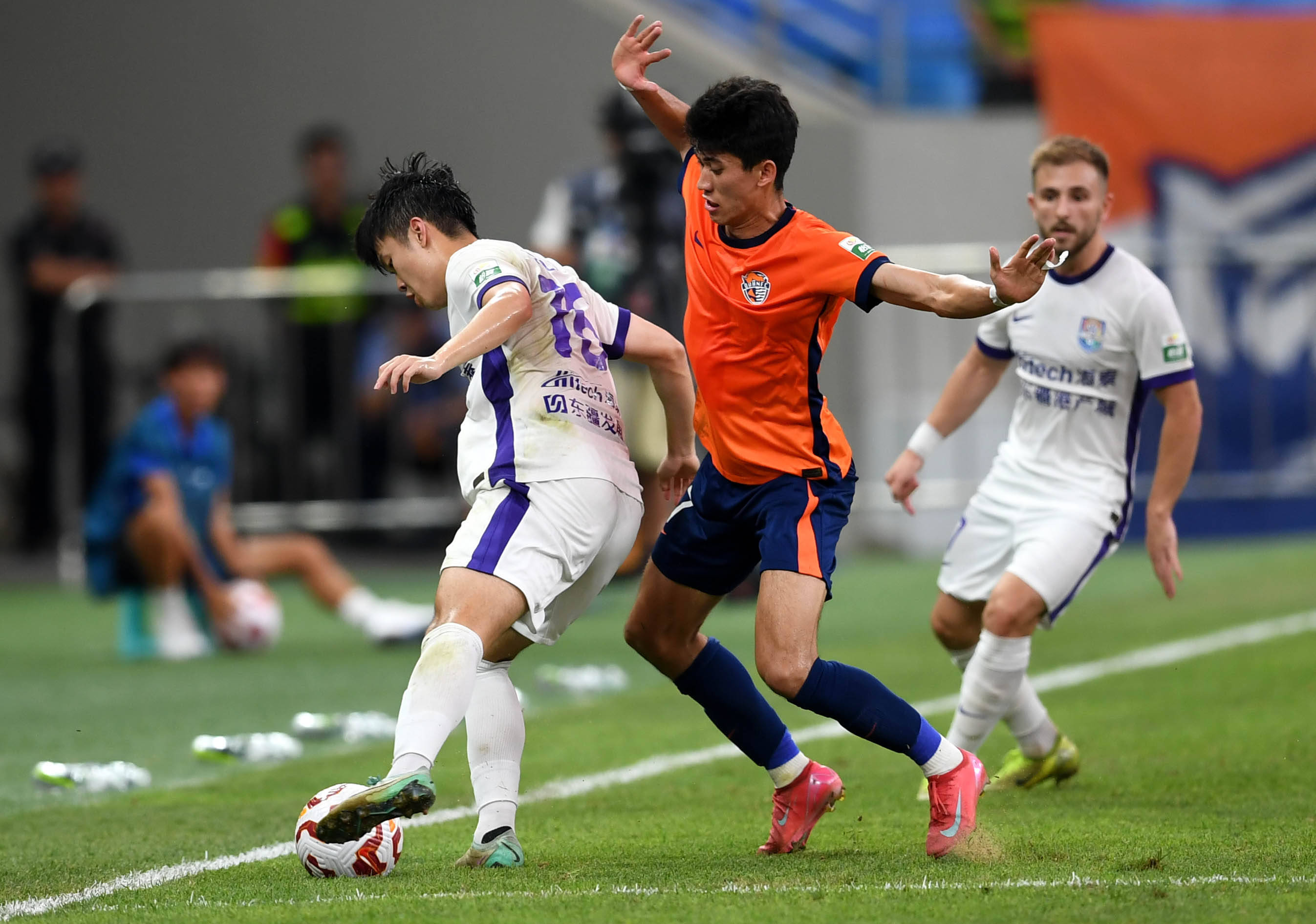 敲响了警钟 敲响了警钟