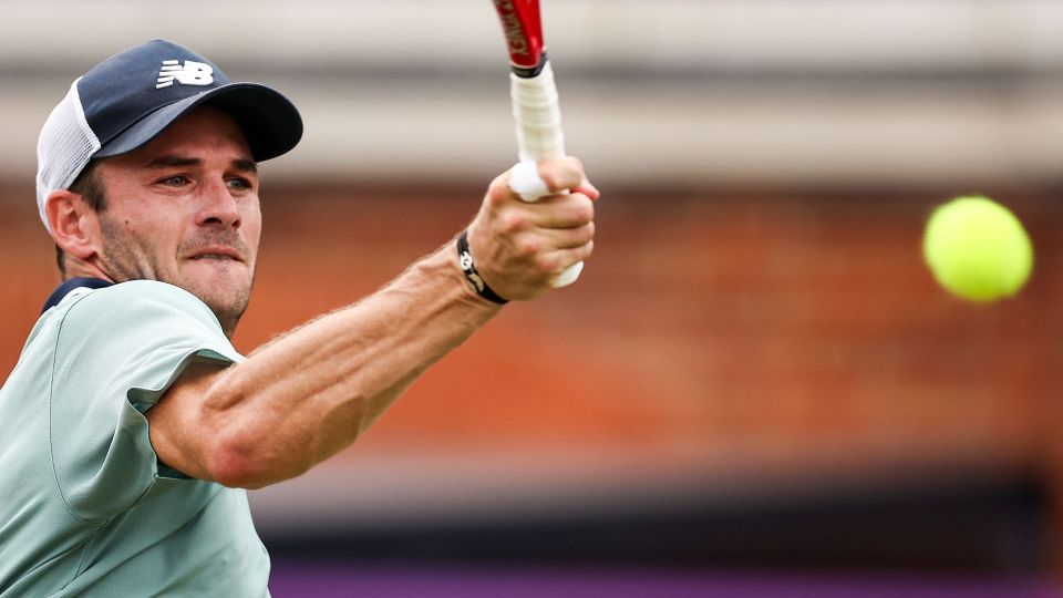 双后腰的设 双后腰的设